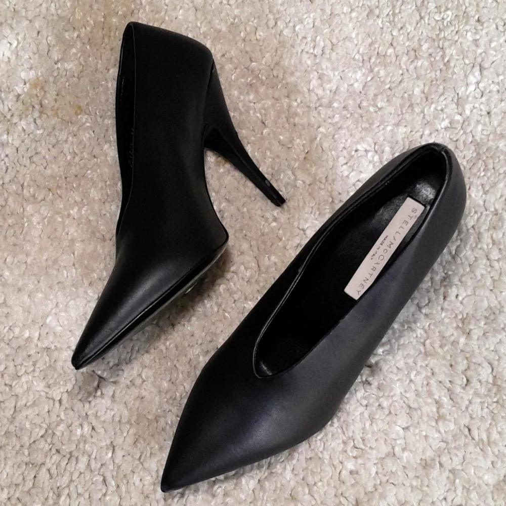 STELLA MCcartney BLACK Scarpo Sligo V VAMP PUMPS Size 9